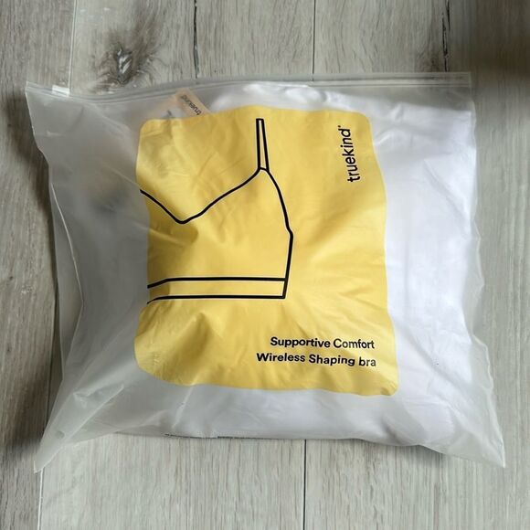 Truekind Supportive Comfort wireless bra white NWT in pkg - Picture 3 of 5